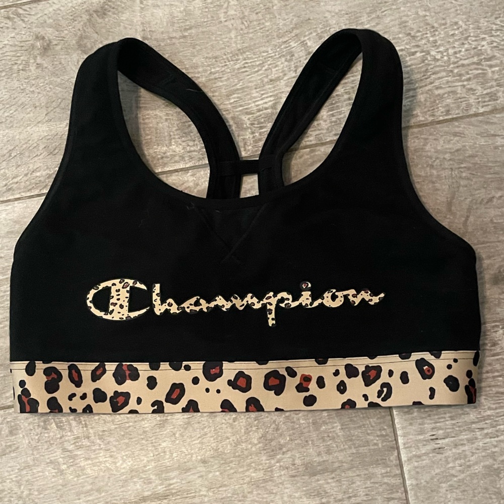 Women’s champion sports bra size small/ Leopard sports bra